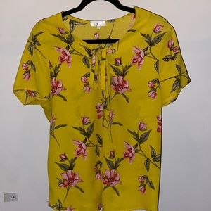 Size 1X Stella Tweed Yellow Foral Print Blouse
